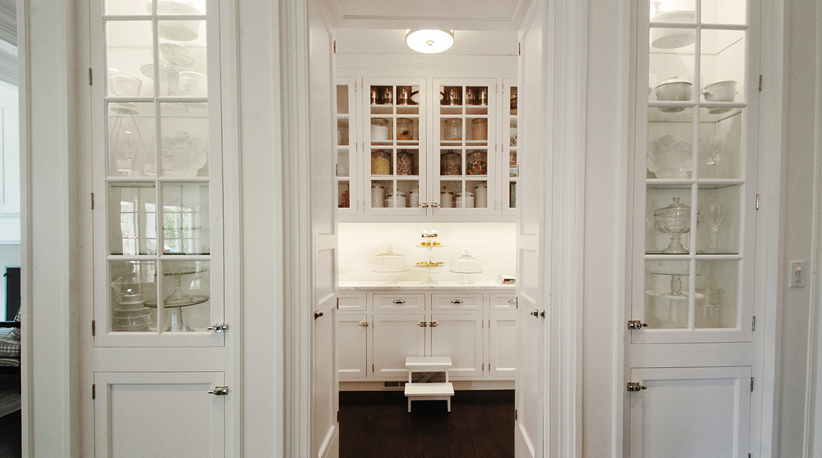 Butler's Pantry in Hamptons-Style Remodel - NSPJ Architects