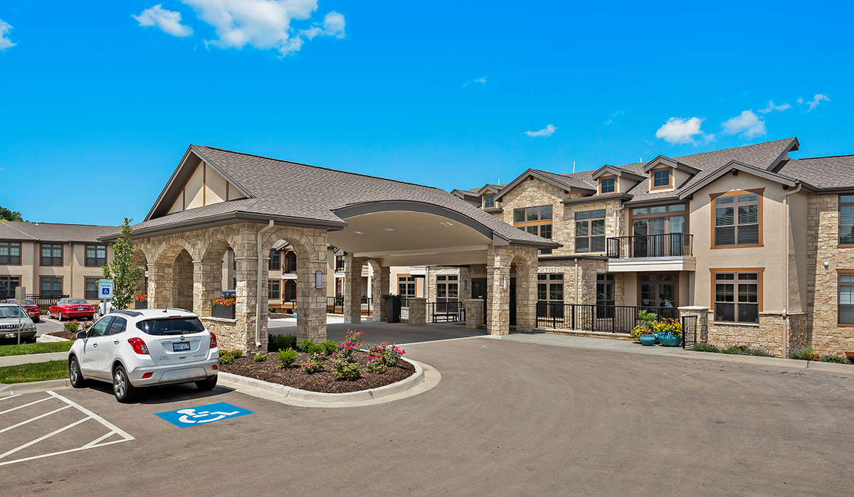 Mission Chateau Senior Living Community in Prairie Village, Kansas