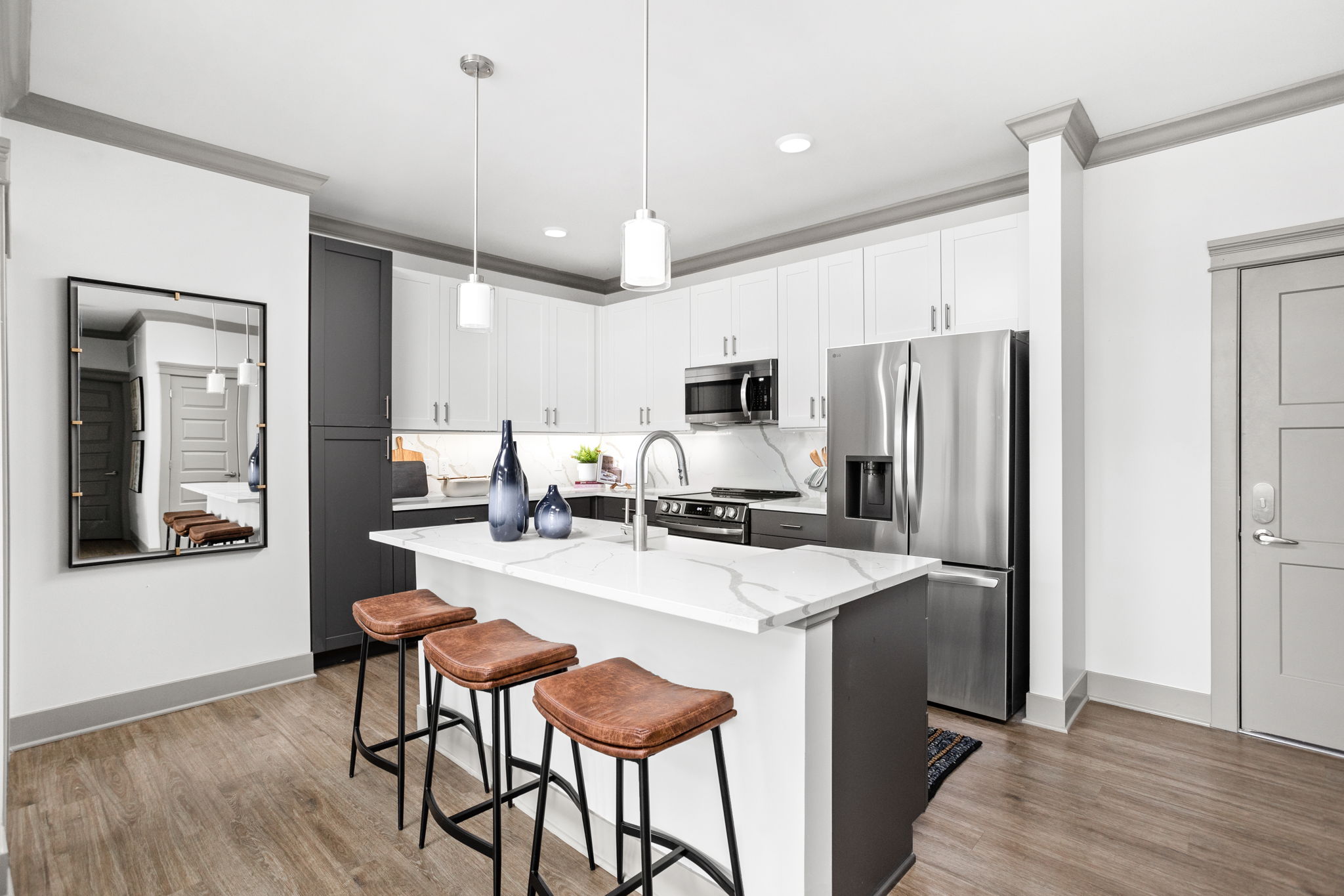 1-web-or-mls-11325-spring-mill-rd