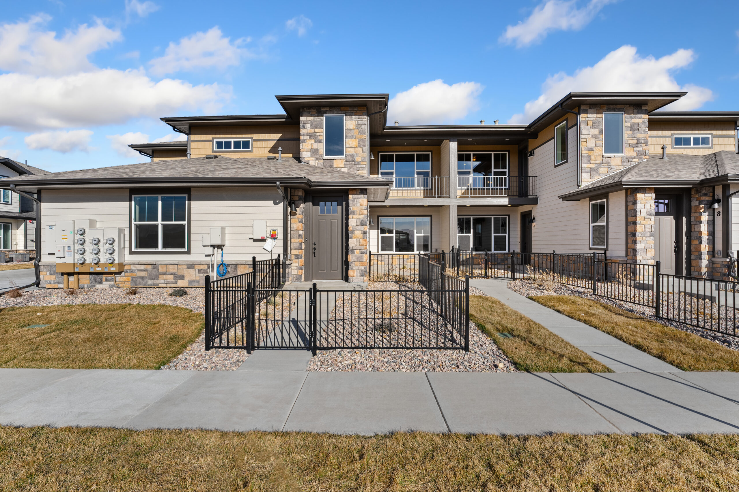 01 938 Schlagel St Unit 3