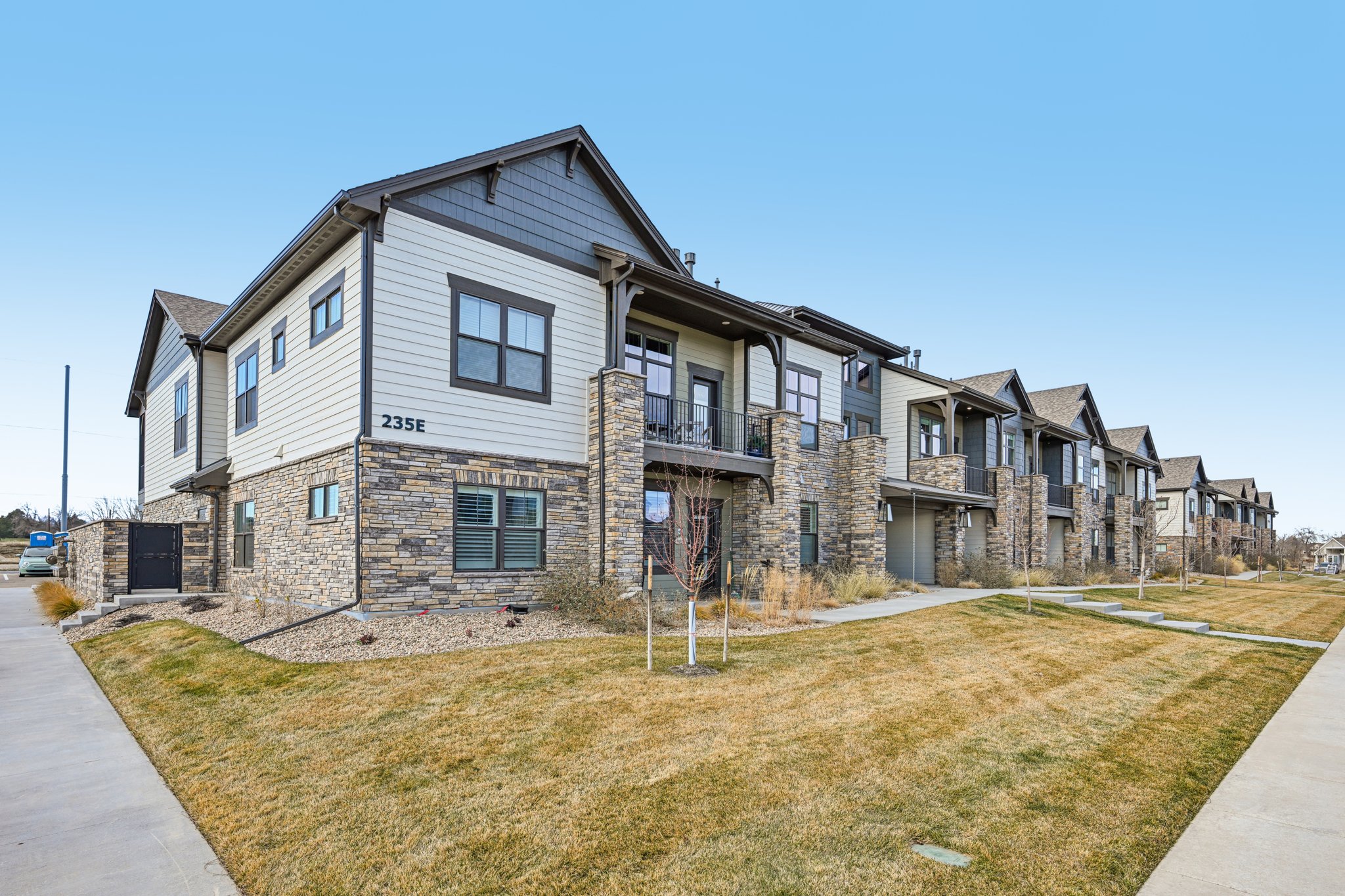 1-web-or-mls-High Point Drive #204-S2312-001